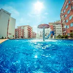 格兰德度假公寓 圣弗拉斯
