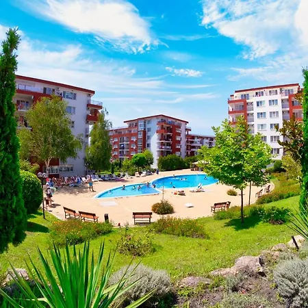 格兰德度假公寓